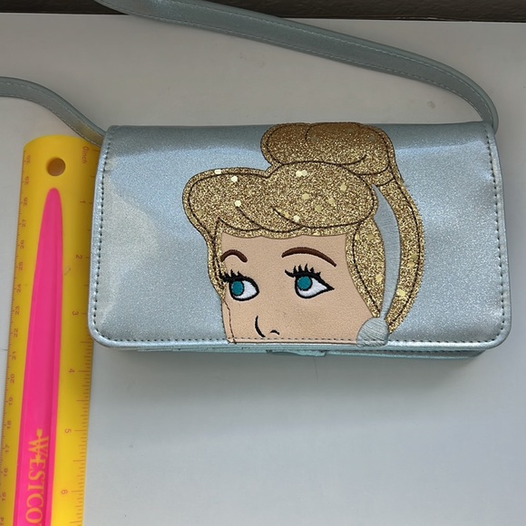 Disney Danielle Nicole Cinderella Phone Crossbody bag - Picture 5 of 9
